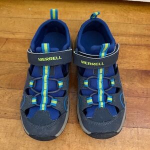 Merrell Child size 1 shoes